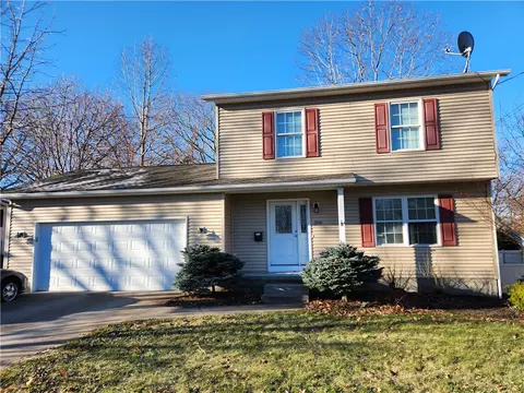 306 Kelso Dr, Erie, PA 16505