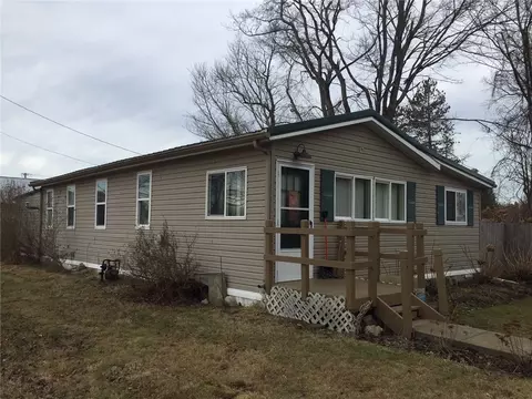 12245 N Blair St, Conneaut Lake, PA 16316