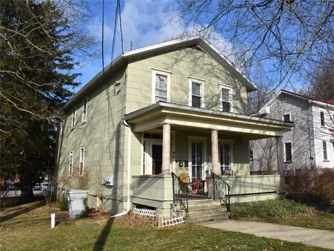 718 Highland Ave, Meadville, PA 16335