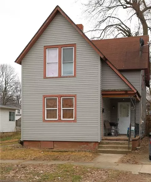 1015 E 5th St, Erie, PA 16507