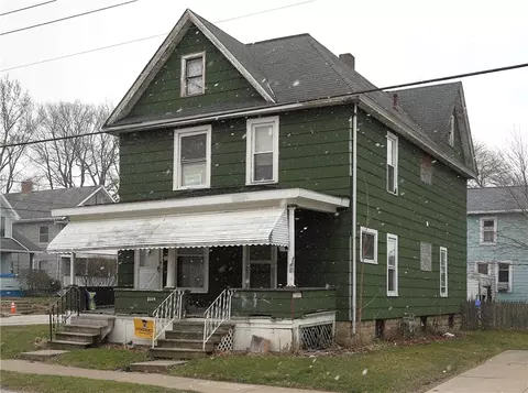 2118 Market St, Erie, PA 16510