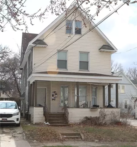 723 W 8th St, Erie, PA 16502