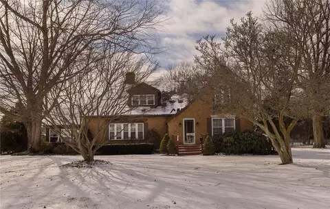 2532 Rice Ave, Lake City, PA 16423