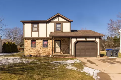 2136 E Gore Rd, Erie, PA 16510