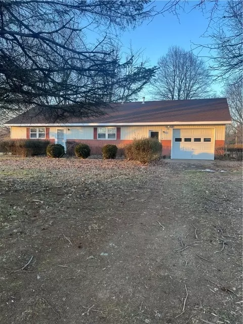 12600 Mcchesney Rd, East Springfield, PA 16411