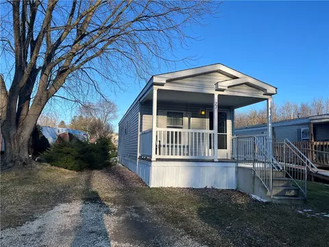 10765 W Main Rd #27, North East, PA 16428