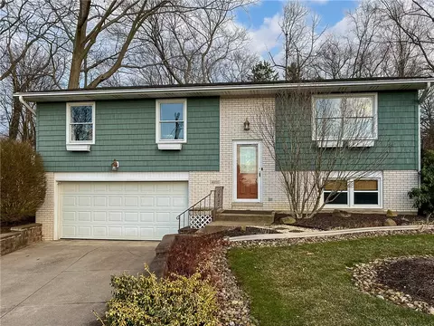 4101 Pleasant View Ave, Erie, PA 16509