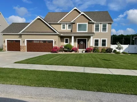 7682 Magnolia Bnd, Fairview, PA 16415