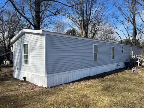 33614 E Freemont St, Townville, PA 16360