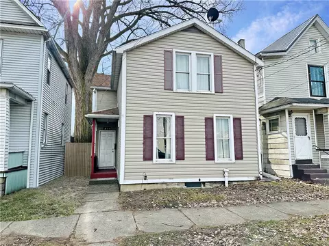 351 E 7th St, Erie, PA 16503