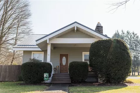 455 Venango Ave, Cambridge Springs, PA 16403