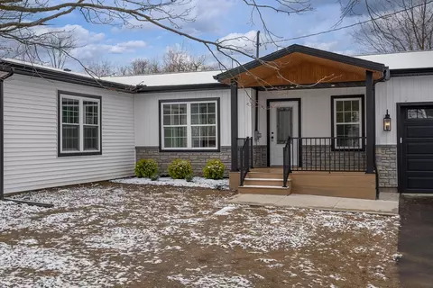 5502 Lunger Rd, Erie, PA 16510