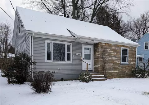 2727 W 32nd St, Erie, PA 16506