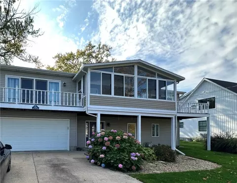 11565 Old Lake Rd, North East, PA 16428