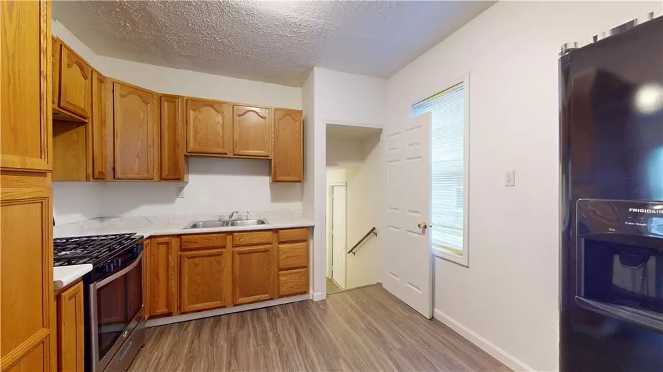 2661 Cochran St, Erie, PA 16508 22 Photos Movoto