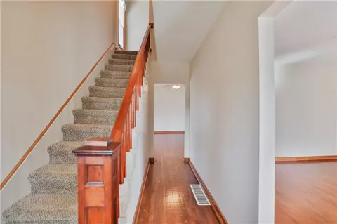 Entry Way - 41 E Smith St, Corry, PA 16407 photo 2 of 4