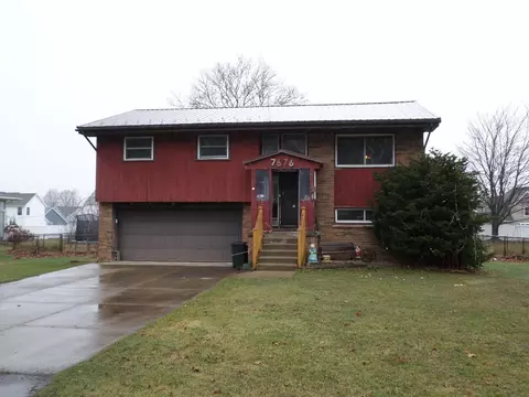 7676 Fairlane Dr, Fairview, PA 16415