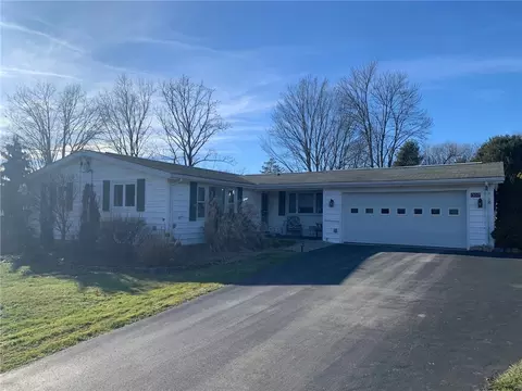 13017 Park Lane Dr, Meadville, PA 16335