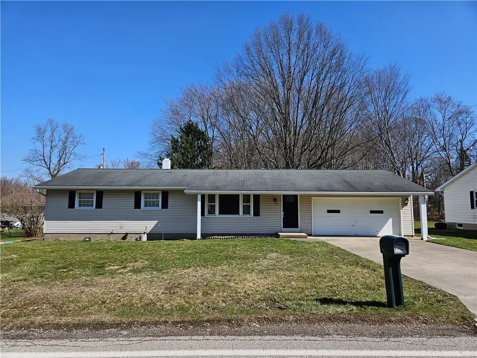 3211 Mckee Rd, Erie, PA 16506 20 Photos Movoto