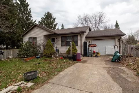 1811 Clifford Dr, Erie, PA 16505