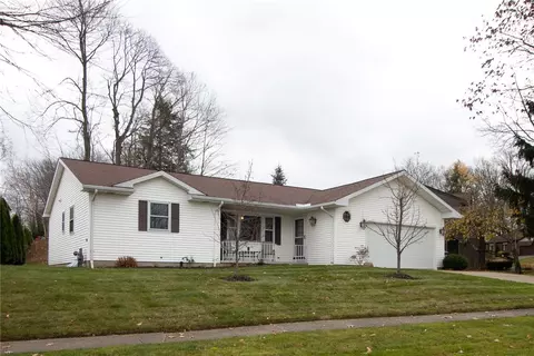 3907 Ridgewood Dr, Millcreek, PA 16506
