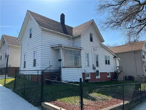 204 Ash St, Erie, PA 16507