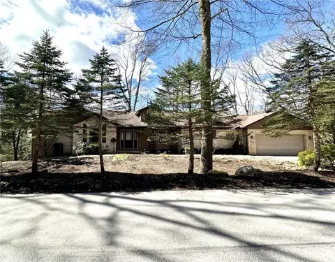 578 Sunset Dr, Meadville, PA 16335