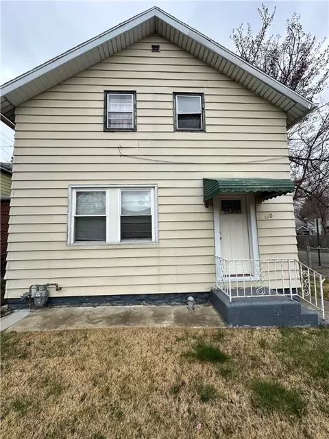 660 E 11 St, Erie, PA 16503