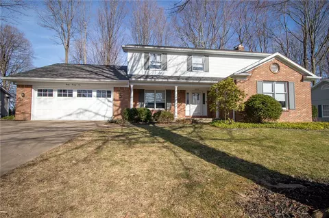 3025 El Corto Dr, Erie, PA 16506