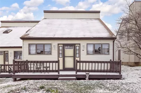 3922 E Boardwalk Pl, Erie, PA 16506