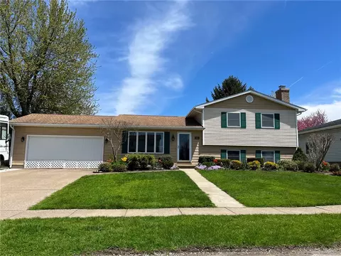 4229 Amherst Rd, Erie, PA 16506