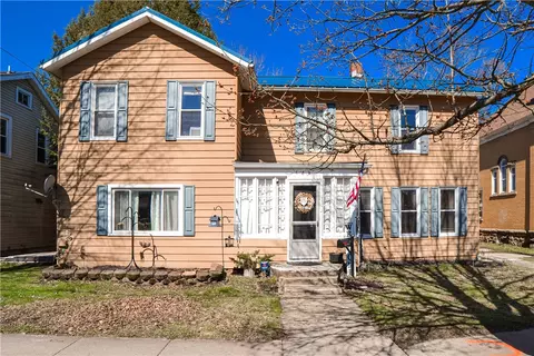 424 S Main St, Cambridge Springs, PA 16403