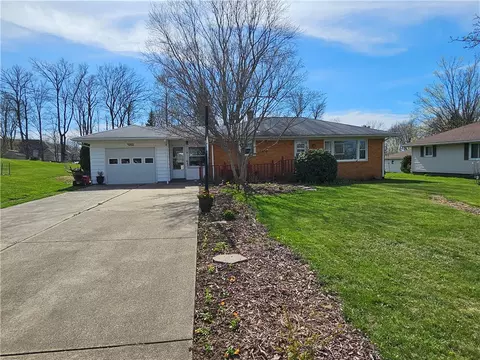 4066 Freeman Rd, Erie, PA 16510