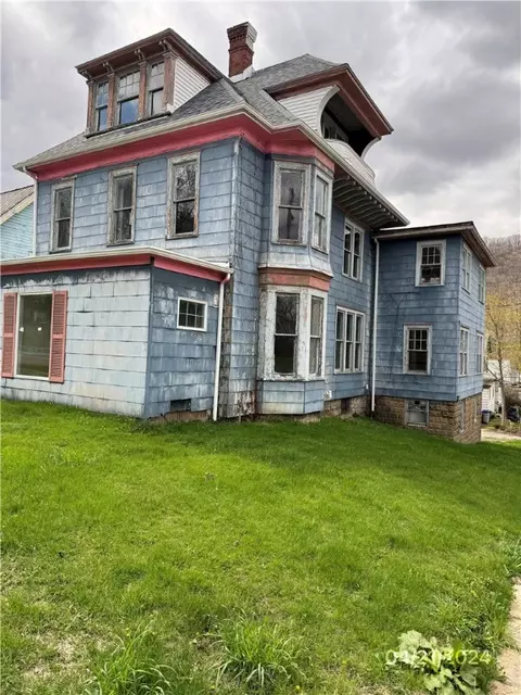 502 W 1st St, Oil City, PA 16301