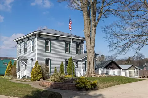 10352 Main St, Findley Lake, NY 14736