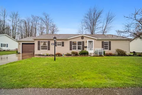 5248 Chianti Cir, Girard, PA 16417
