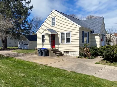 728 Potomac Ave, Erie, PA 16506