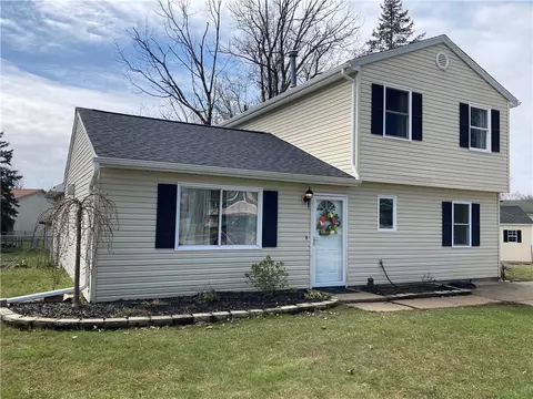 4908 Foxboro Ct, Erie, PA 16510