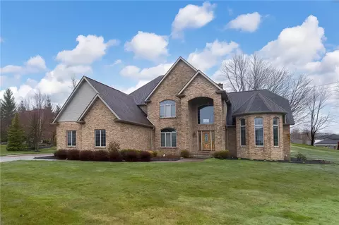 4375 Winners Cir, Erie, PA 16506
