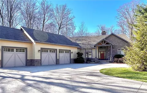6398 Naeff Rd, Fairview, PA 16415