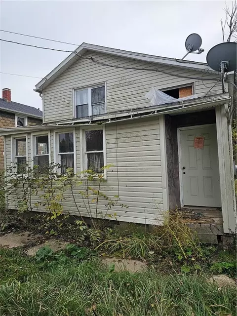 411 Jefferson St, Conneautville, PA 16406