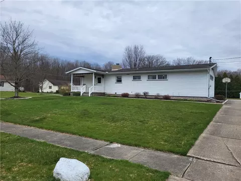 104 S Church St, Linesville, PA 16424