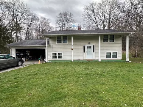 4066 Perry Highway Hwy, Cochranton, PA 16314