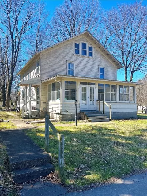 200 Meadville St, Edinboro, PA 16412