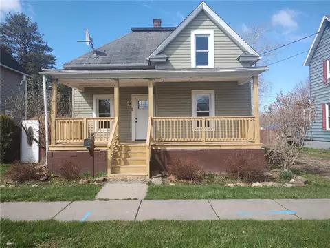 110 N Main St, Albion, PA 16401