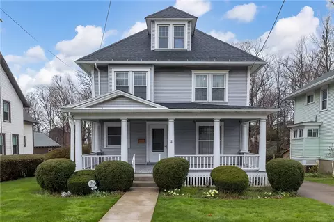 72 W Main St, North East, PA 16428