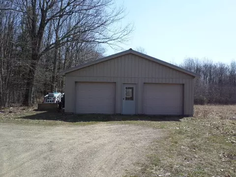Exterior - 13730 Crosscut Rd, Corry, PA 16407 photo 6 of 13