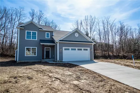 4647 Ledgewood Ct, Erie, PA 16511