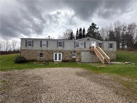 36891 State Highway 408 Hwy, Centerville, PA 16404