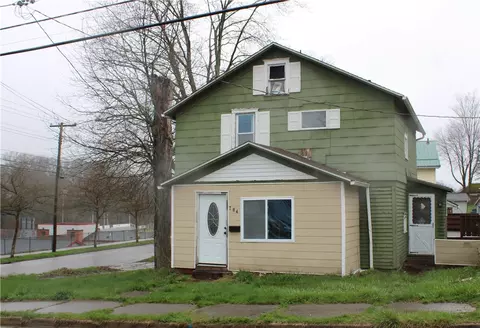 784 N Morgan St, Meadville, PA 16335